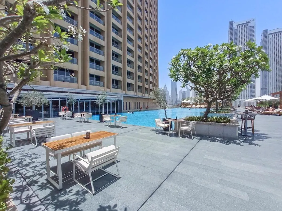 Elegant Studio Apartment For 2 At The Address Dubai Mall