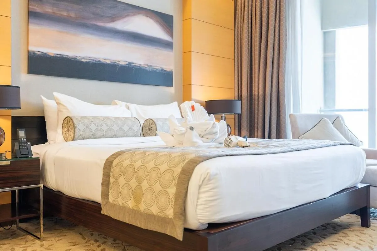 Elegant Studio Apartment For 2 At The Address Dubai Mall