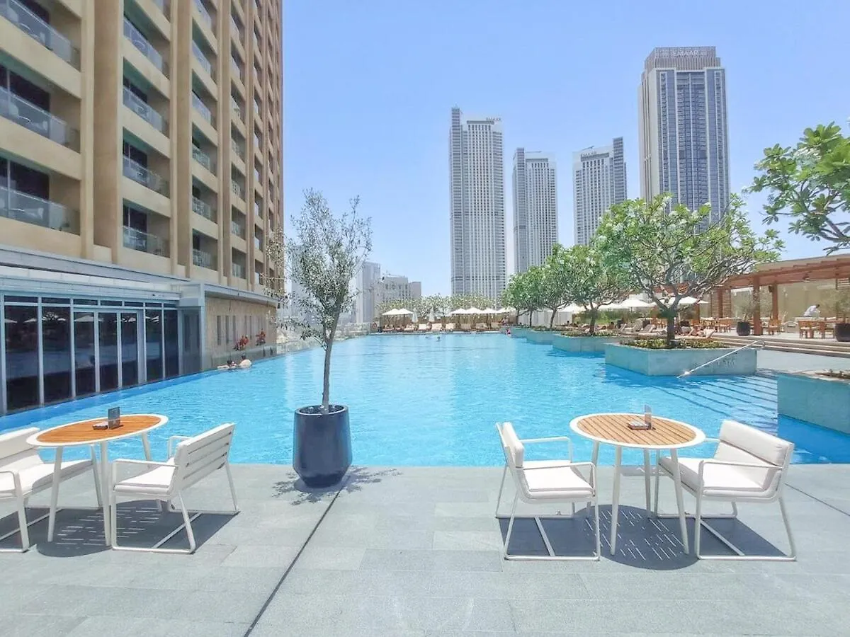 Elegant Studio Apartment For 2 At The Address Dubai Mall